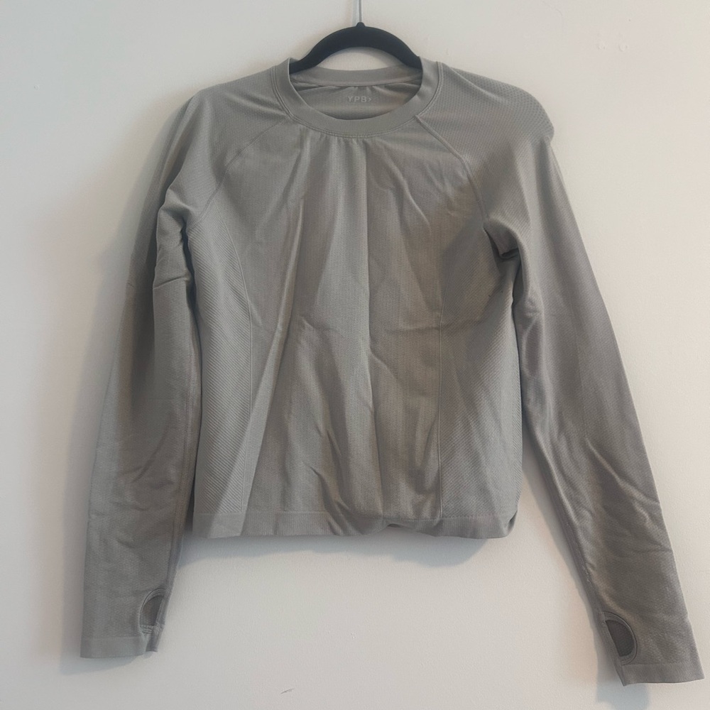 Abercrombie & Fitch YPB Light Gray Long-Sleeve Crew Top